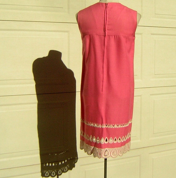 Vintage 60s  Hot Pink Embroidered Lace Sun Dress … - image 5