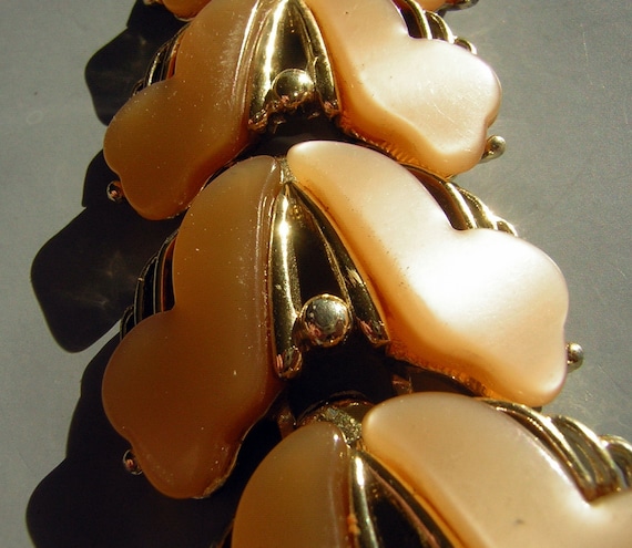 Peach Moonglow Lucite Bracelet Large Chunky & Lum… - image 3