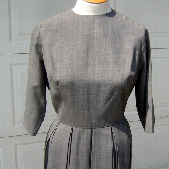 Vintage Gray Dress 50s 60s Double Box Pleated Ski… - image 2