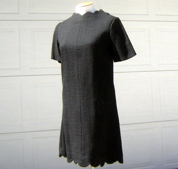 Vintage 60s Little Black Dress Wool Scooter Scallo
