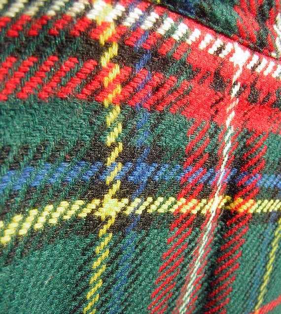 Vintage PENDLETON Plaid Wool Dark Green Red 60s /… - image 3