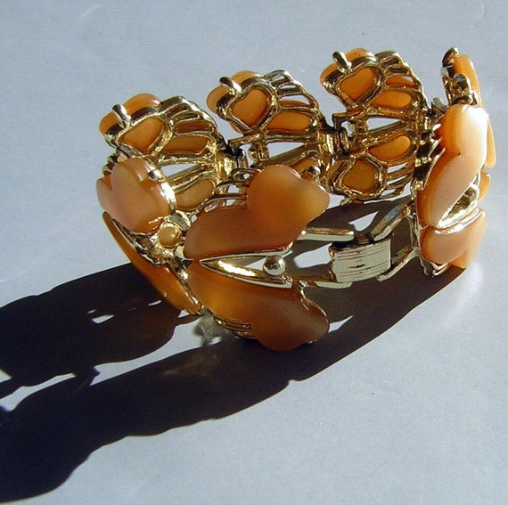 Peach Moonglow Lucite Bracelet Large Chunky & Lum… - image 1