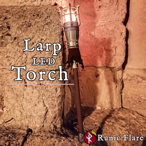 LED-ficklampa för LARP: Medeltida cosplay-rekvisita, Warhammer-utrustning, RPG-dekoration