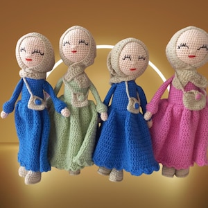 Handmade Amigurumi Muslim Doll with Hijab – Custom Color Crochet Gift for Girls