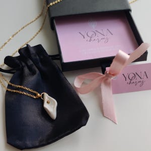 Unique Yoni Pendant – Handmade Feminine Necklace – Self Love Jewelry – Custom Vulva Charm – Personalized Gift for Her – Body Positive Art