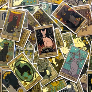 50 autocollants de tarot de chat aléatoires, autocollants magiques Witchcore, autocollants de cartes de tarot vintage, autocollants imperméables pour les amateurs de tarot et les fans de chats