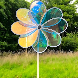 Metal Flower Wind Spinner: Kinetic Garden Art, Weather-Resistant