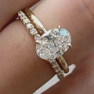 2 CT Oval Cut Engagement Ring Set 4 Prong Solitaire Ring With One Matching Band 14K Solid Gold Ring Set Wedding Ring Set for Bridal Gifts