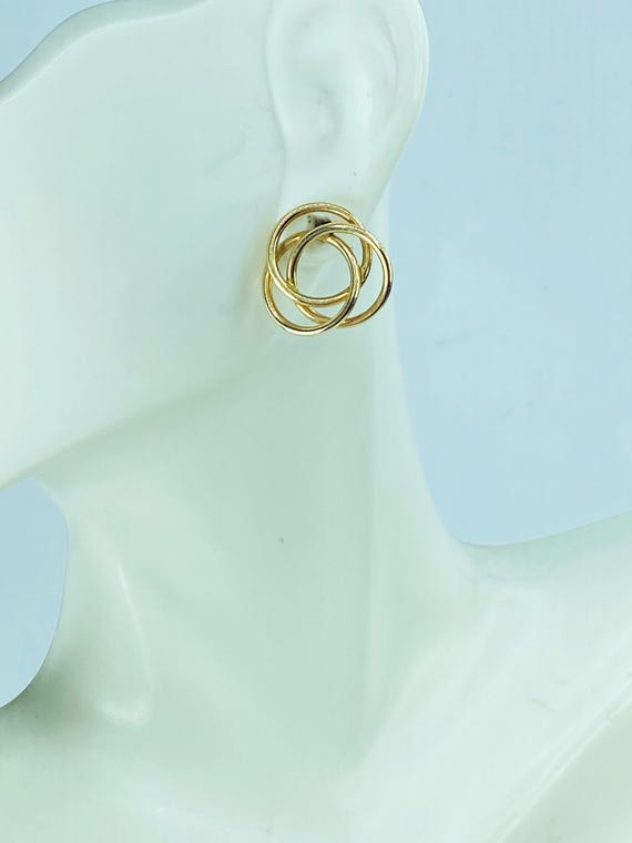 Dimensional 10K yellow gold interlocking circle p… - image 1