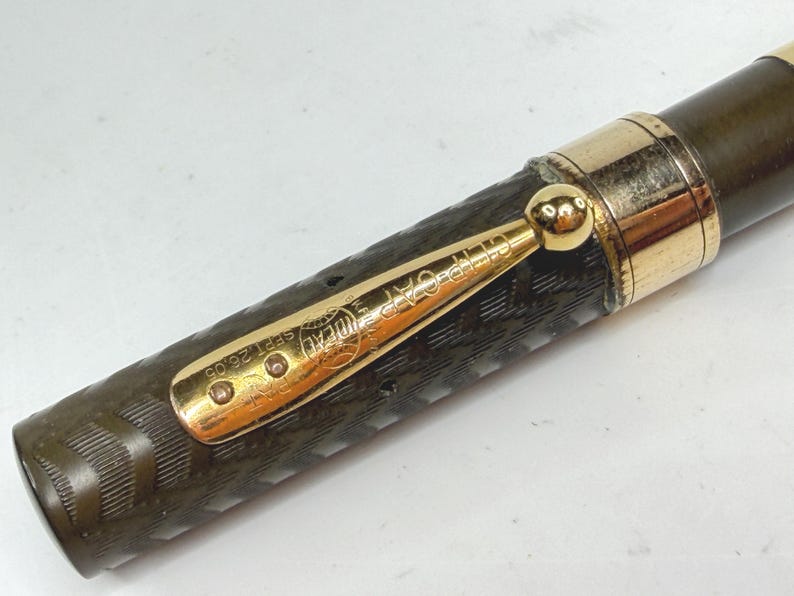 Vintage Sheaffer 14K Lifetime Fountain Pen Lever Fill Brown SS294 image 3