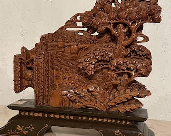 Exquisite Chinese Hand-Carved Wood Sculpture – A Masterpiece of Intricate Landscape Art