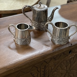 Exquisite Vintage Silver-Plated Tea Set with Ornate Floral Detailing (Mid-20th Century)