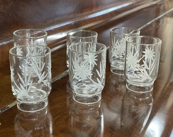 Set of 6 Vintage Hand-Etched Floral Glasses, Small Size, Mid-20th Century