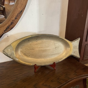 Vintage Brass Fish-Shaped Serving Tray | Handcrafted Nautical Décor | Mid-20th Century