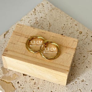 BOUCLES OREILLES creole doré ou argente anneau ciselé diametre 10 cm