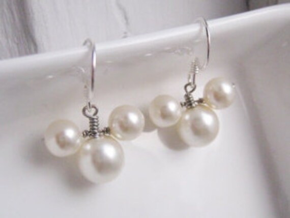 Mickey mouse pearl earrings deals