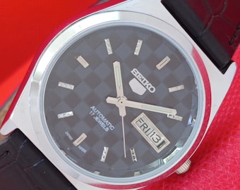 Vintage Seiko 5 Automatic 6309a Japan Wrist Watch: Refurbished Black Color Dial, Transparent Back a56