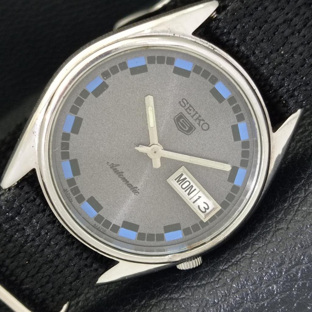 時計 SEIKO 5 Japan Vintage Seiko 5 Automatic 7S26A Mens Grey Color Dial Watch