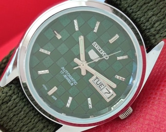 Reloj de pulsera vintage Seiko 5 automático 6309a para hombre, reacondicionado en Japón, con día y fecha, esfera verde transparente (a25)