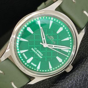 Vintage Fortis Refurbished Hand-Winding Swiss Mens Green Color Dial Wrist Watch a500034