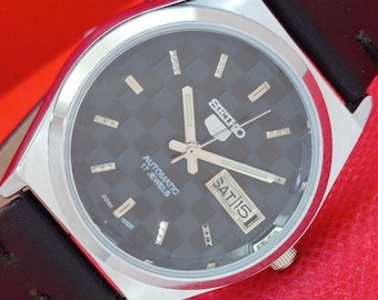Vintage Seiko 5 Automatic 6309a Japan Wrist Watch: Refurbished Black Dial, Transparent Back a65