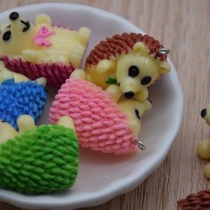 10 Resin Adorable Hedgehog Animal Charms Earring Necklace Bracelet Bead Pendants DIY Jewelry Decoden Cabochon Keychain Accessories 30x20mm