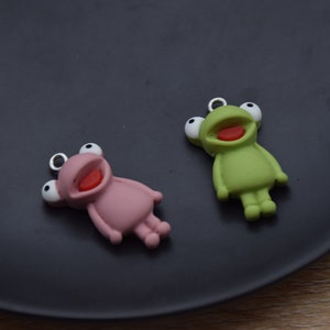 10 Resin Adorable Frog Charms Earring Necklace Bracelet Bead Pendants DIY Jewelry Decoden Cabochon Keychain Accessories 28x14mm