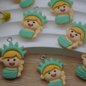10 Resin Adorable Statue of Liberty Charms Earring Necklace Bracelet Bead Pendants DIY Jewelry Decoden Cabochon Keychain Accessories 30x20mm