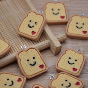 10 Resin Adorable Toast Slice Bread Charms Earring Necklace Bracelet Bead Pendants DIY Jewelry Decoden Cabochon Keychain Accessories 25x19mm