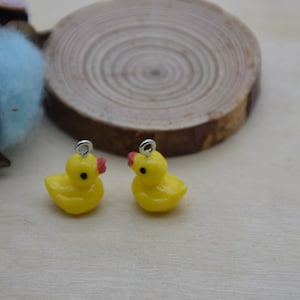 10 Resin Adorable Duck Animal Charms Earring Necklace Bracelet Bead Pendants DIY Jewelry Decoden Cabochon Keychain Accessories 17x13mm