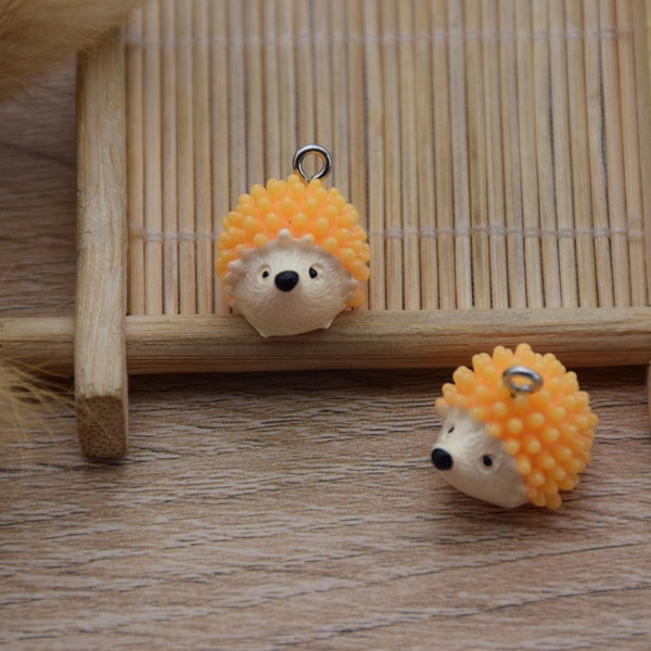 10 Resin Adorable Hedgehog Animal Charms Earring Necklace Bracelet Bead Pendants DIY Jewelry Decoden Cabochon Keychain Accessories 18x17mm