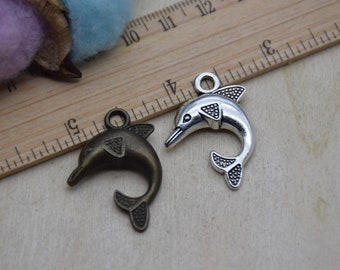 8 pieces 31mmx25mm metal dolphin animal charm/pendant for jewelry crafts