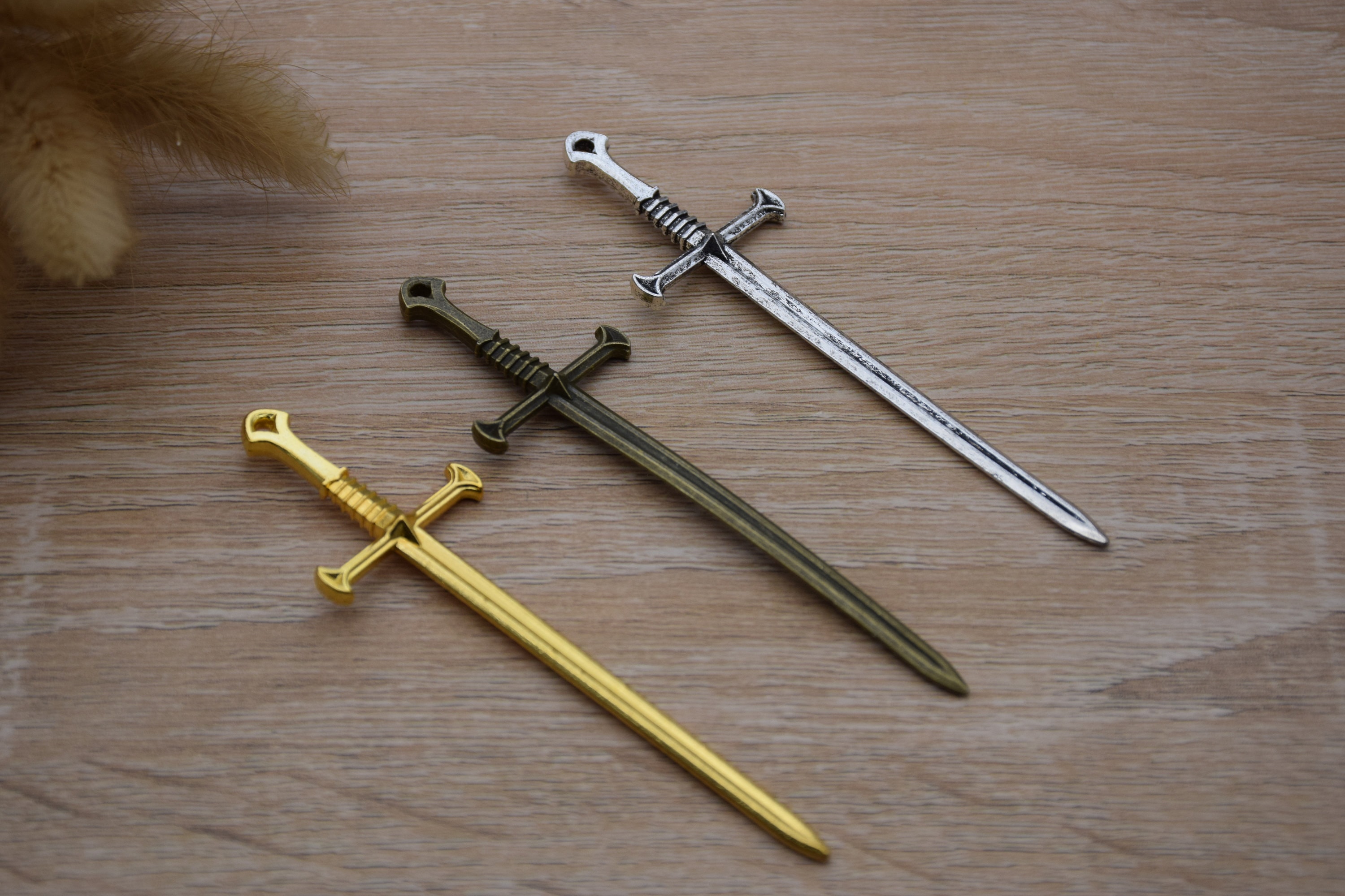 Antique weapons - Etsy België, image size:3000x2000