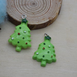 10 Resin Adorable Christmas Tree Charms Earring Necklace Bracelet Bead Pendants DIY Jewelry Decoden Cabochon Keychain Accessories 31x20mm