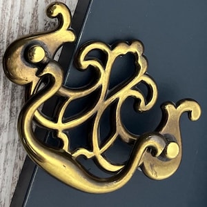 Vintage Brass Handles Pulls Drop Bail Brass Drawer Pulls Brass Vintage Drawer Handles Batwing Vintage Drop Bail Drawer Brass Chippendale