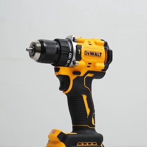 Taladro atornillador inalámbrico DEWALT 20V MAX XR sin escobillas: destornillador eléctrico compacto y taladro percutor de impacto, DCD805