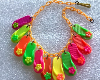 Vintage style multi coloured sandals plastic necklace