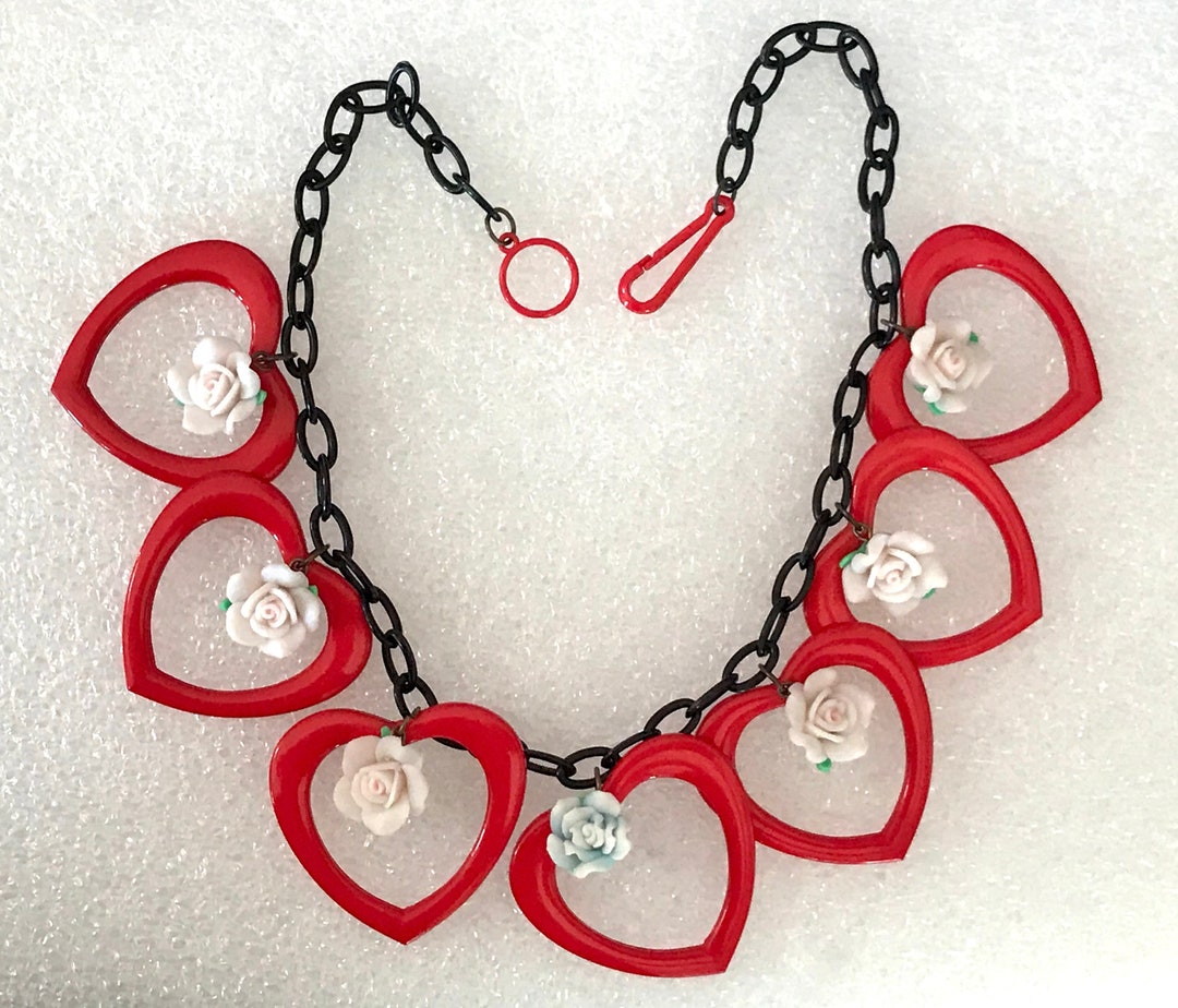 Vintage Red Plastic Hearts & Roses Necklace - Etsy
