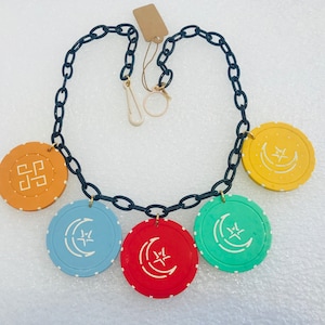 Vintage style early plastic multi colours discs necklace