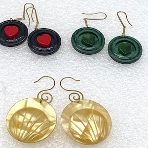 Vintage bakelite & galalite hearts  piercing earrings