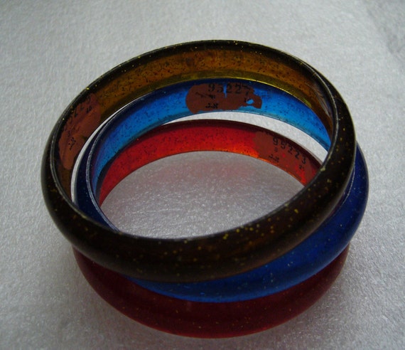 Vintage plastic red blue and brown bangles with I… - image 2