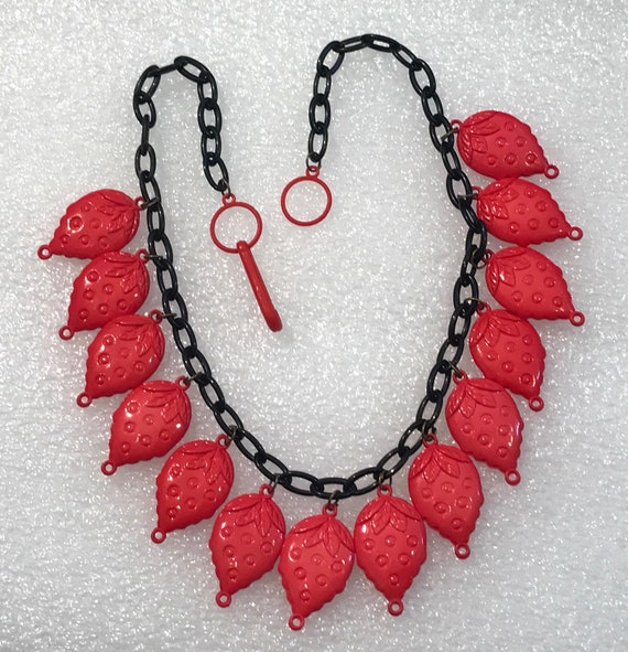 Vintage 1980's plastic strawberries necklace