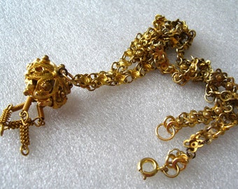 Vintage romantic gold-tone necklace