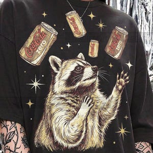 Coca-Cola Zero Raccoon Comfort Colors® T-shirt, Vintage Soda Lover Retro Graphic Faded T-shirts, Naturlig Y2K Streetwear,