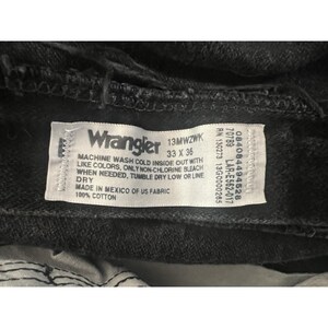Calça jeans vintage Wrangler preta, modelo Y2K, tamanho masculino 33x36, estilo western retrô. imagem 9