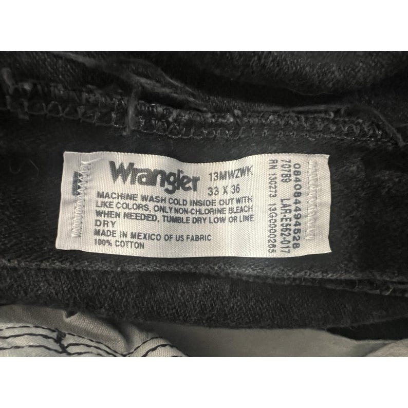 Calça jeans vintage Wrangler preta, modelo Y2K, tamanho masculino 33x36, estilo western retrô. imagem 9