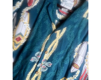 Camisa havaiana vintage Diamond Head Sportswear, tamanho médio, estampa floral Aloha Surf, fabricada nos EUA.