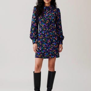 60s 70s Psychedelic Floral Garden Print MOD Collar Mini Shift Dress / M