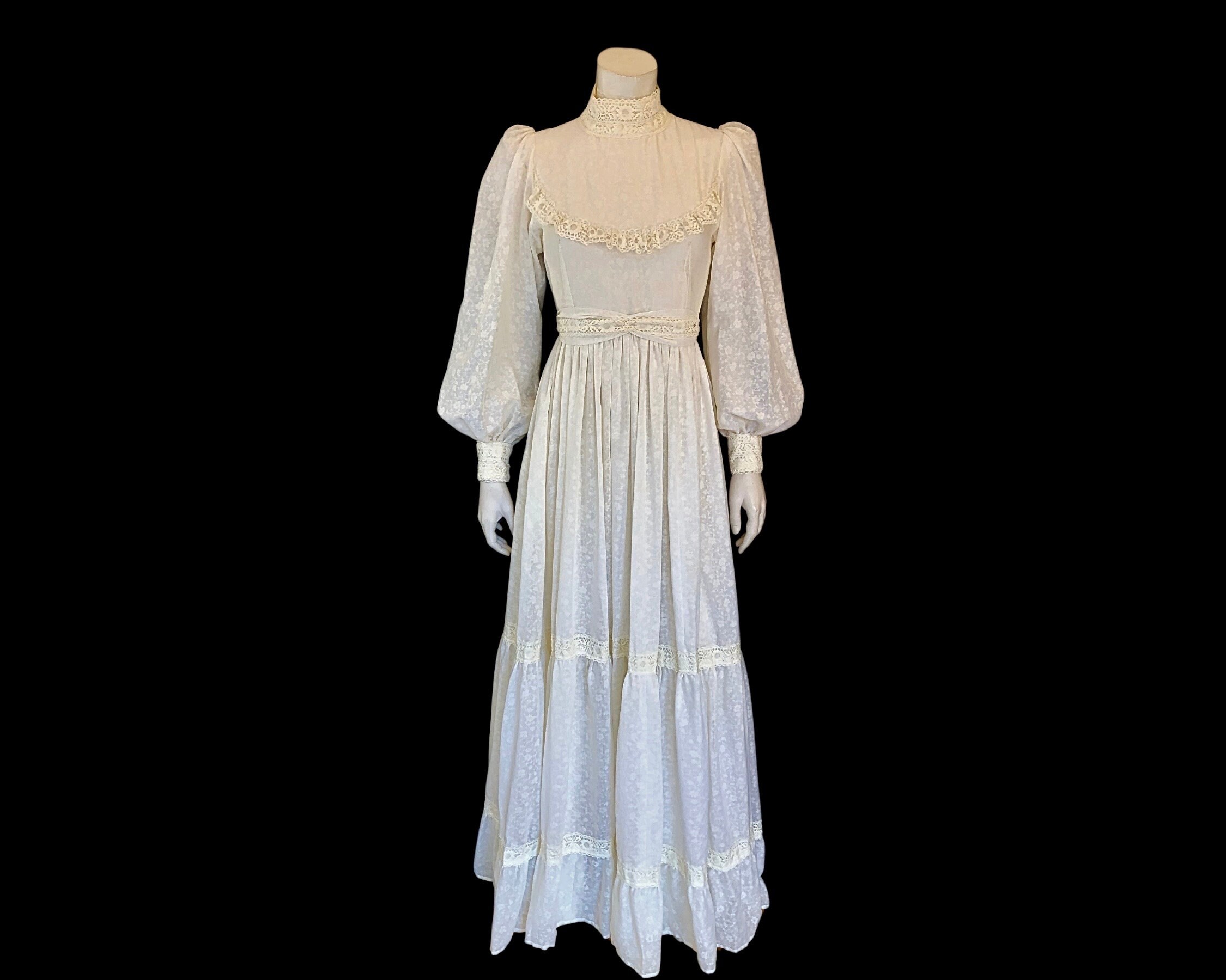 70s off White PRAIRIE Gunne Sax Style High Neck Country 70s off White PRAIRIE Gunne Sax Style High Neck Country