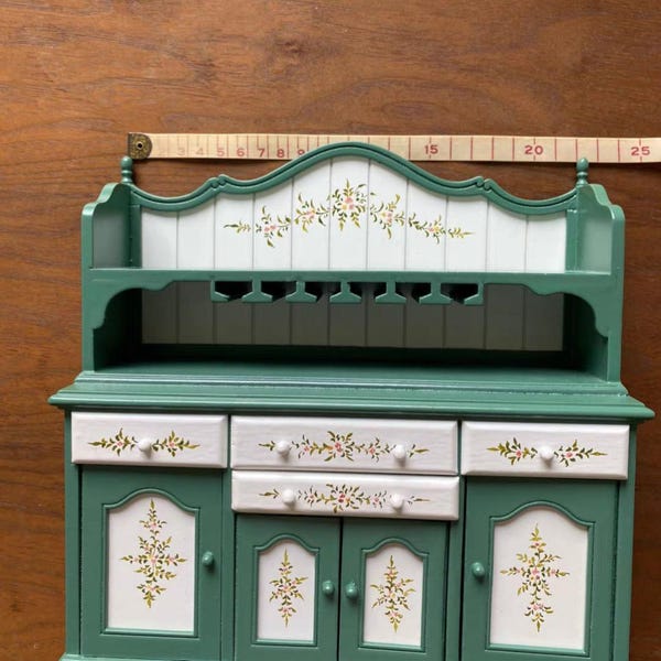 1/6 schaal miniatuur poppenhuismeubilair Vintique handgeschilderde wijnkast/opbergkast